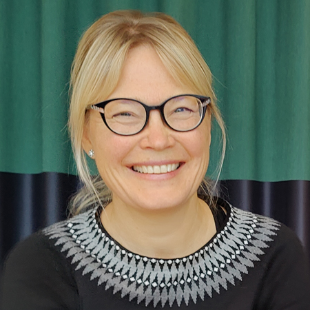 Porträttfoto Anna Kim-Andersson.