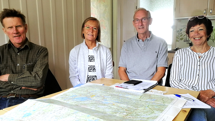 Innovativa transportlösningar med utgångspunkt från Röjans station drivs av Rätansbygdens Byalag. I projektgruppen ingår från vänster: K-G Lindblad, Christina Torung, Olle Lundgren och Britt-Louise Haraldsson.